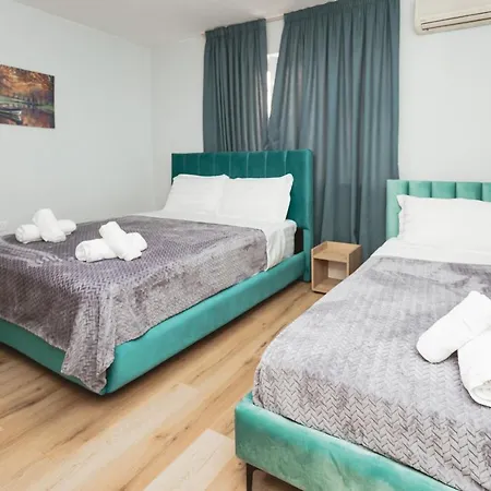 Appartement New At New Bazaar - Center *